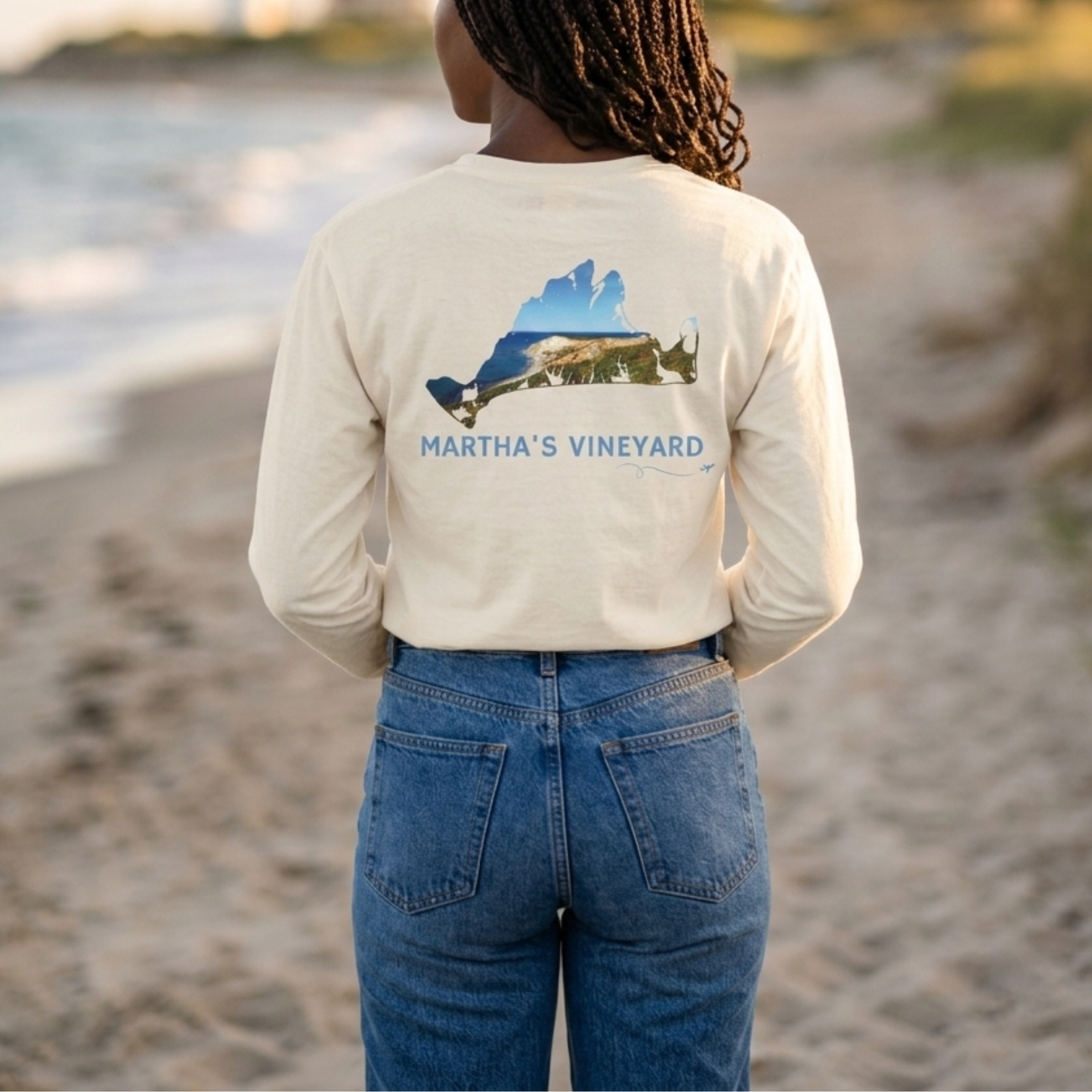 Martha’s Vineyard MV Long Sleeve | Aquinnah Cliffs Outline Back